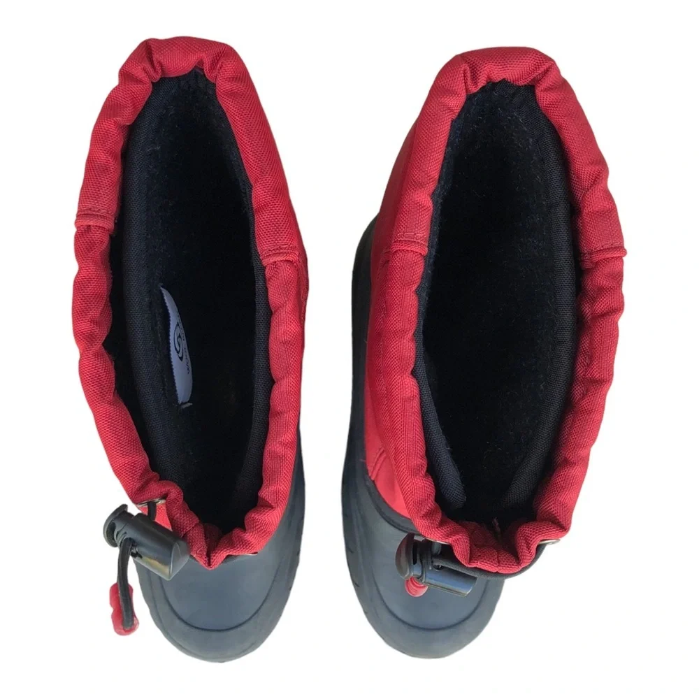 Kamik Kids Red  Black Kids Snow‎ Boots Size 5 Good Condition.